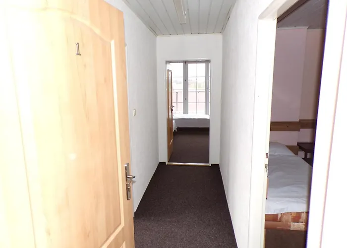 بيت ضيافة Motel Osecek Osecek